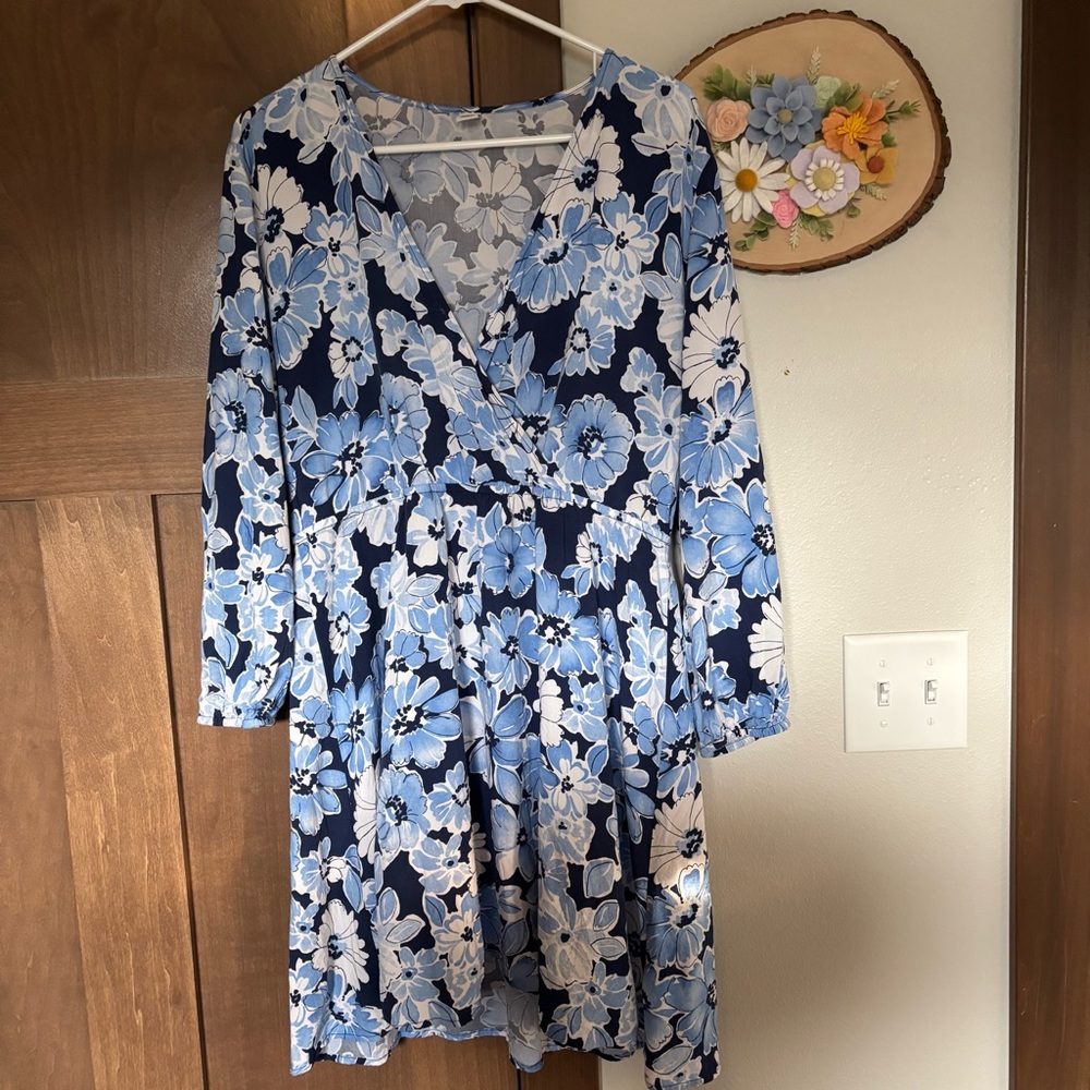 Old Navy Waist-Defined Wrap-Front Dress Size L Blue Watercolor Floral - Picture 2 of 5